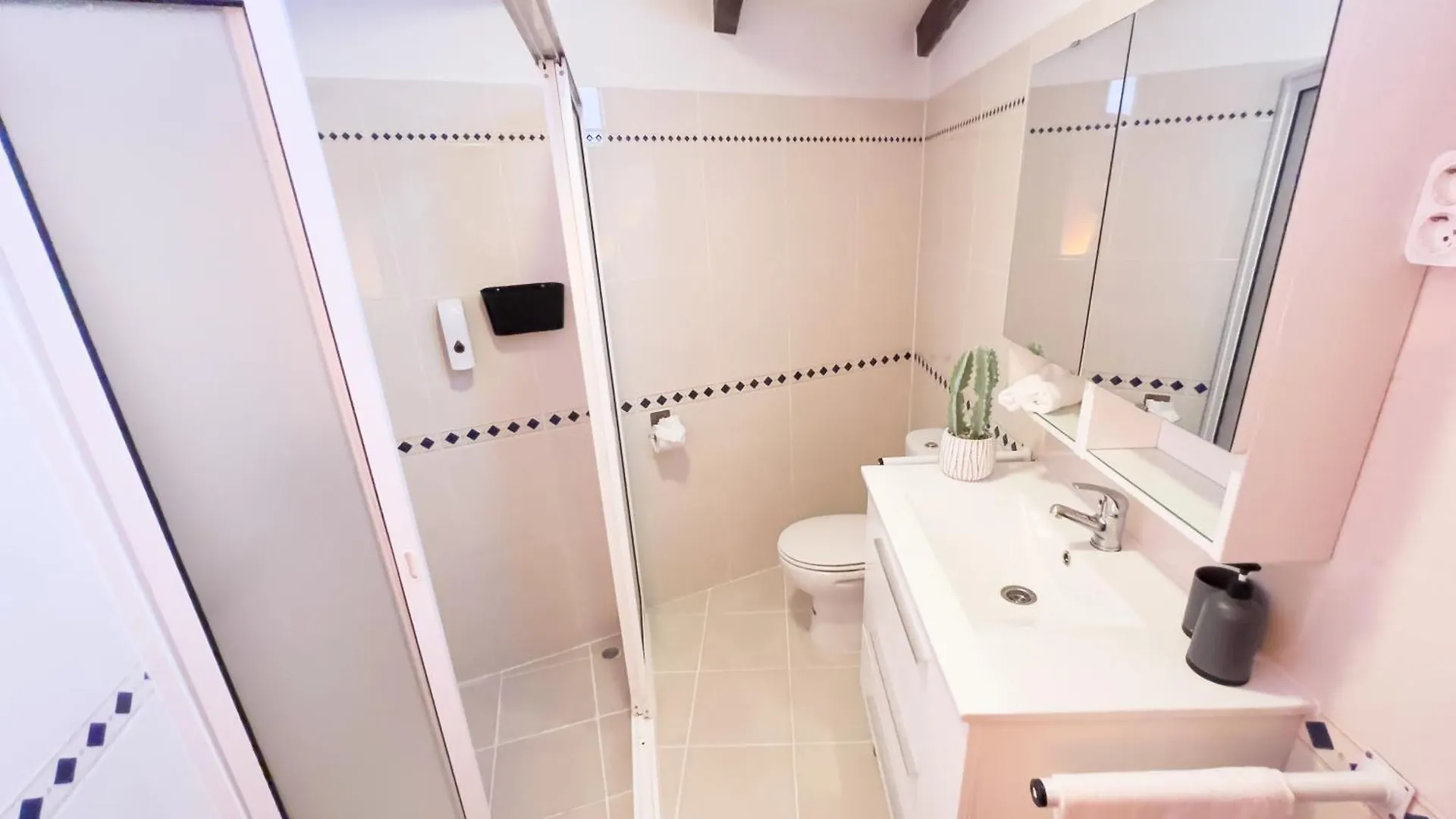 Calheta Bay View House - Family And Group Residence Arco da Calheta  0*, Arco da Calheta (Madeira)