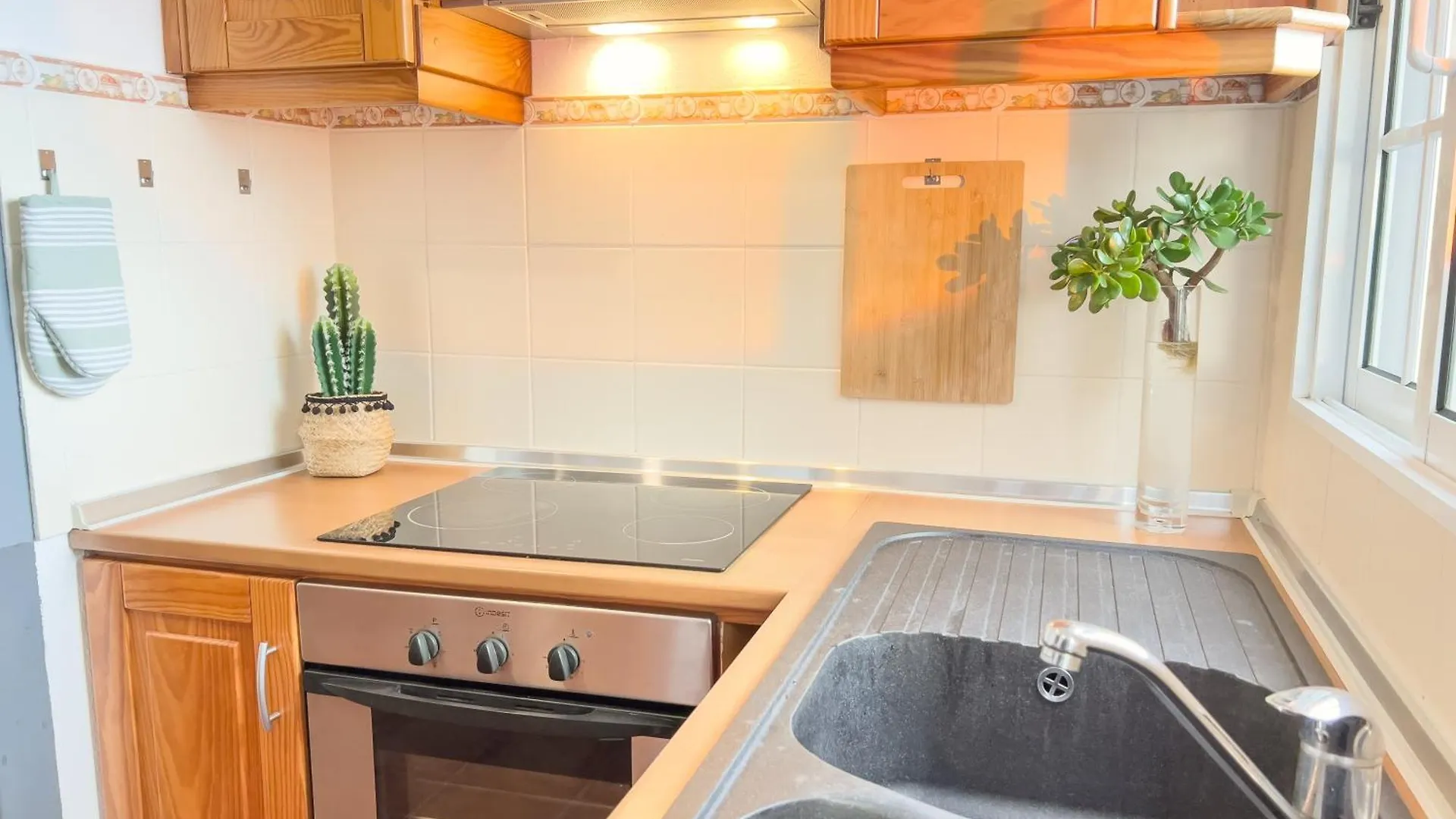 Calheta Bay View House - Family And Group Residence Arco da Calheta  Arco da Calheta (Madeira)